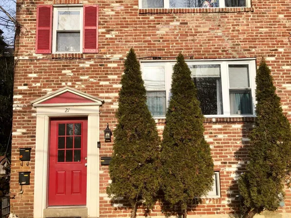 21 E Lincoln St, Media, PA 19063