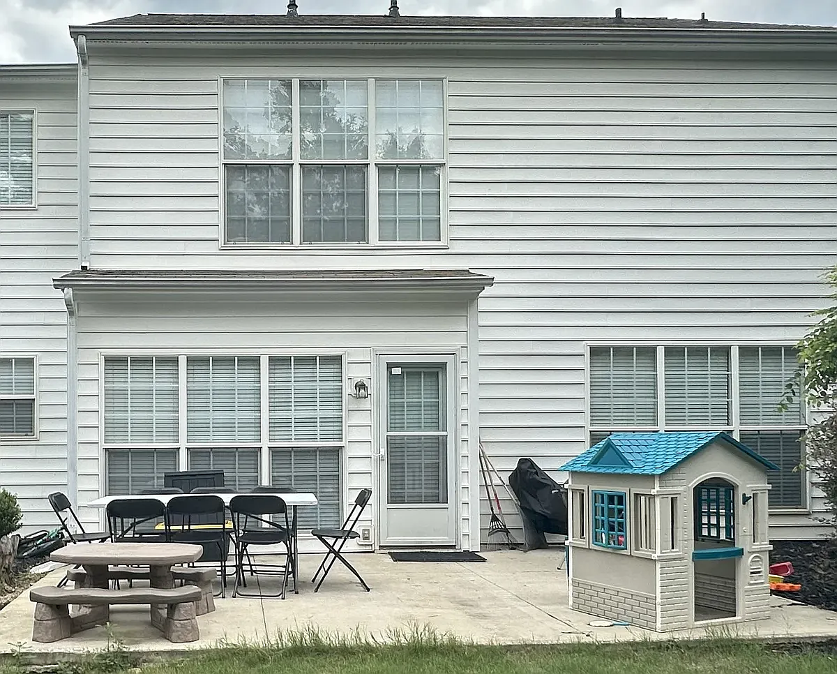 3624 Manor House Drive — Photo 2