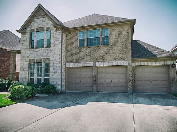 3rd image of 2506 Leslie Ln