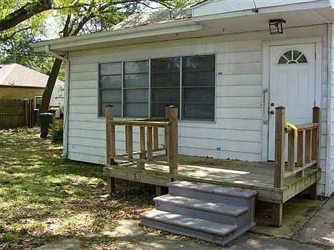 1st image of 4640 Hollywood Dr