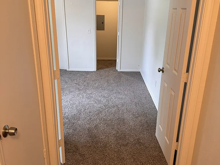 1405 Jupiter Rd — Photo 7