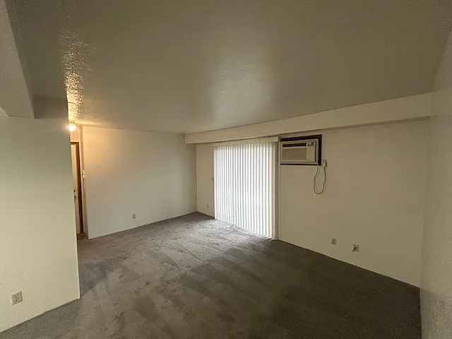 Spansail Apartments — Photo 16