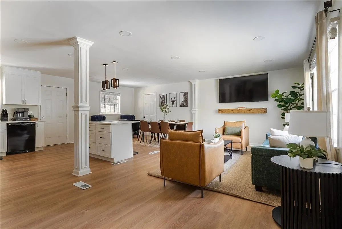 5 bed, 2175 sqft, $3,800 — Photo 3