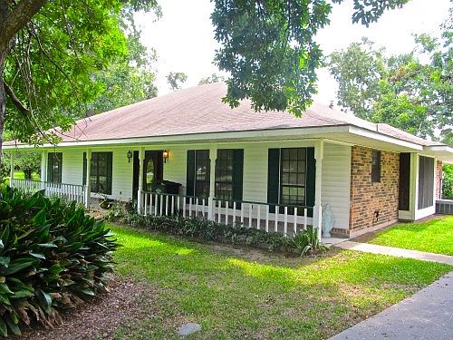 3rd image of 6227 Fausse Bayou Dr