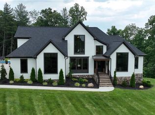 542 Hawks Nest Trl, Purlear, NC 28665