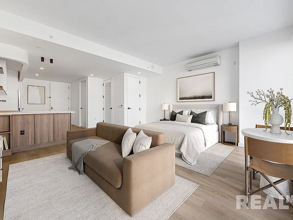 1st image of 953 Dean St #17