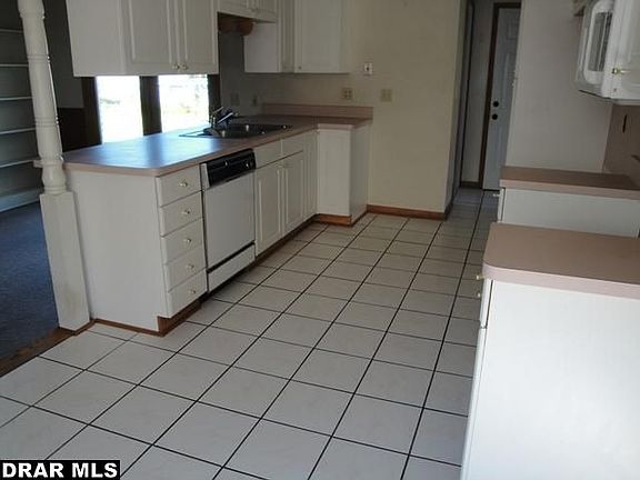 3rd image of 22519 Hillcrest Dr
