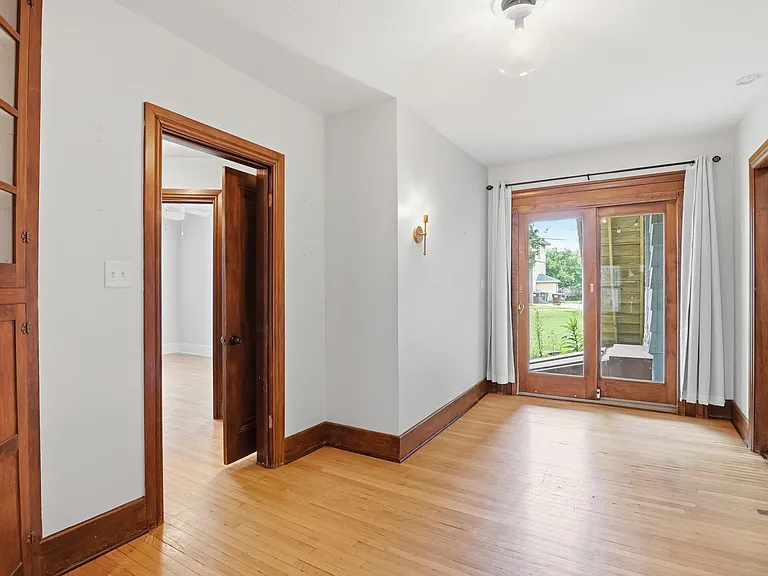707 Harrison St — Photo 34