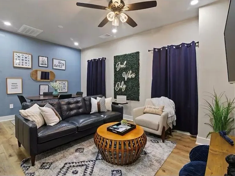 2406 Truxillo St #A — Photo 2