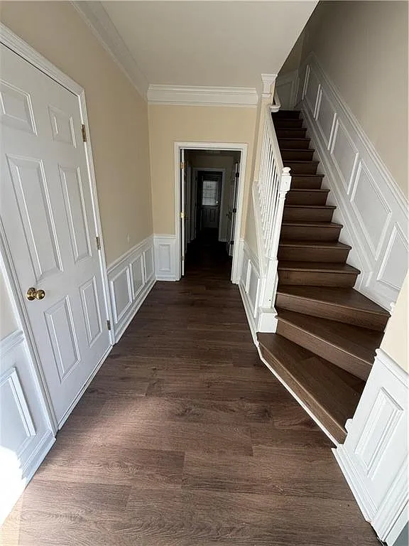 4 bed, 4.0 bath, 1902 sqft, $2,400 — Photo 3