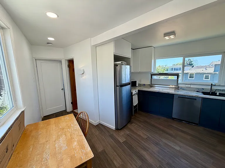 1352 Blake St — Photo 6