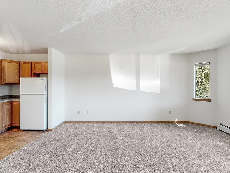 Ashford Apartments — Photo 31