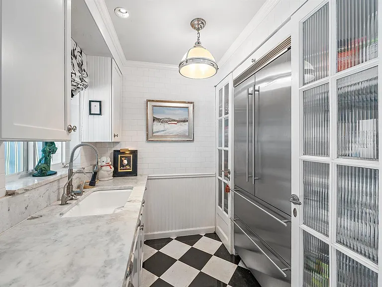 7704 Martin Ave — Photo 14