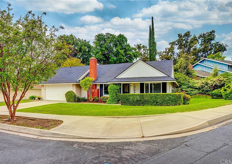1st image of 15104 Ashwood Ln