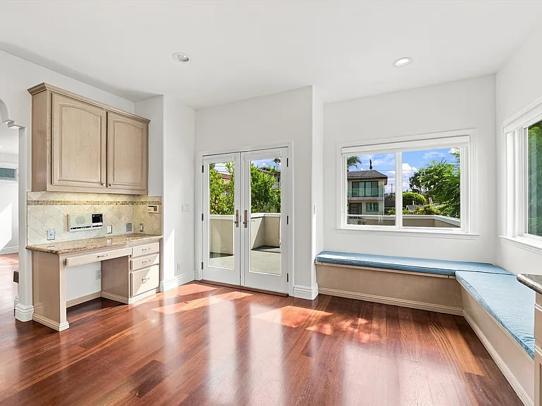 1220 Ocean Dr — Photo 17