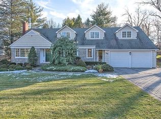 296 Westgate Rd, Ridgewood, NJ 07450