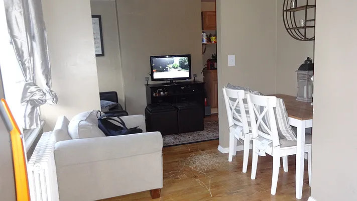 Rented by Grand & Co. | media 33