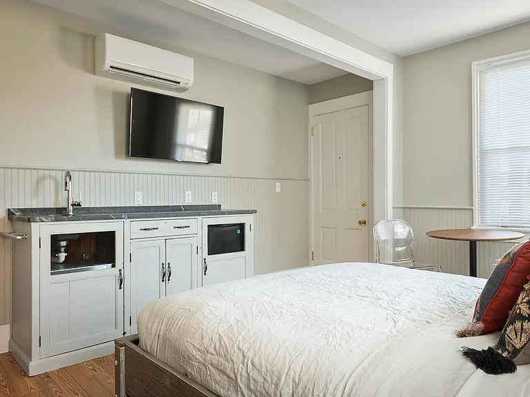 915 Belmont Ave #1 — Photo 10
