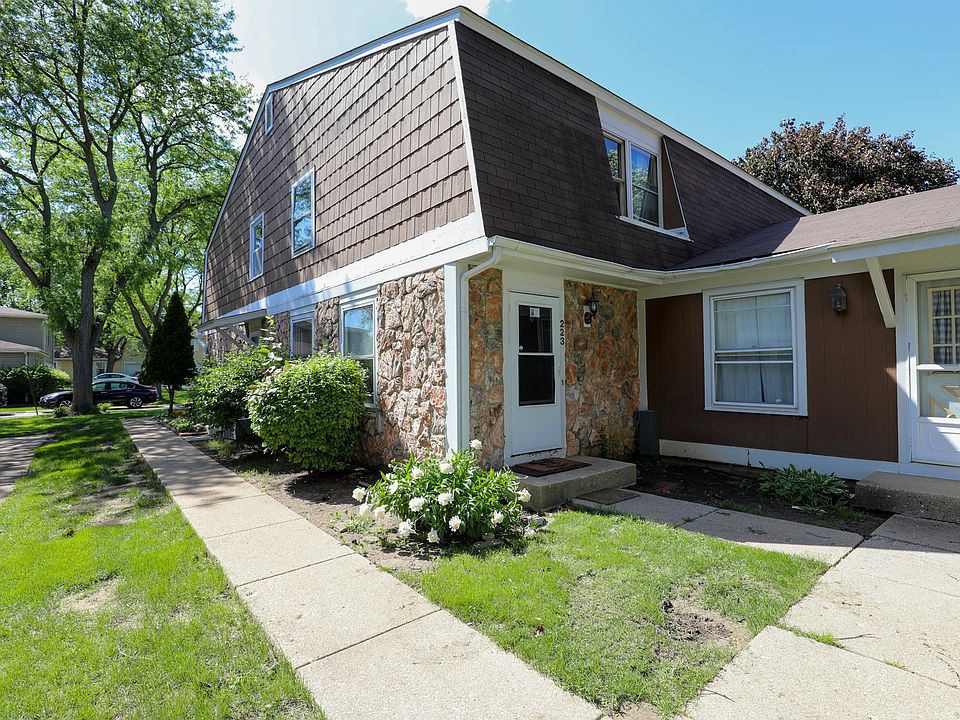1st image of 223 Sunset Ct #223