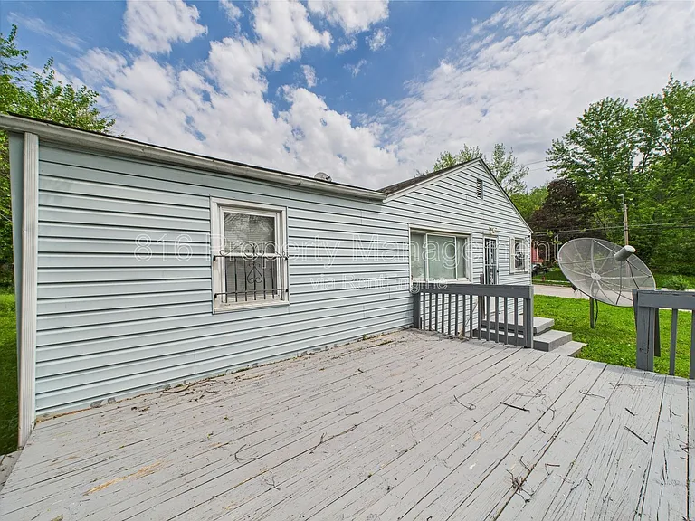 3354 Jackson Ave — Photo 25