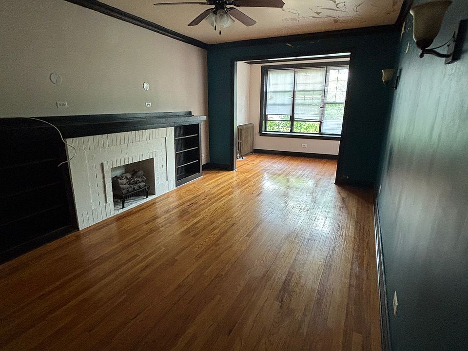 1st image of 6409 N Lakewood Ave #3