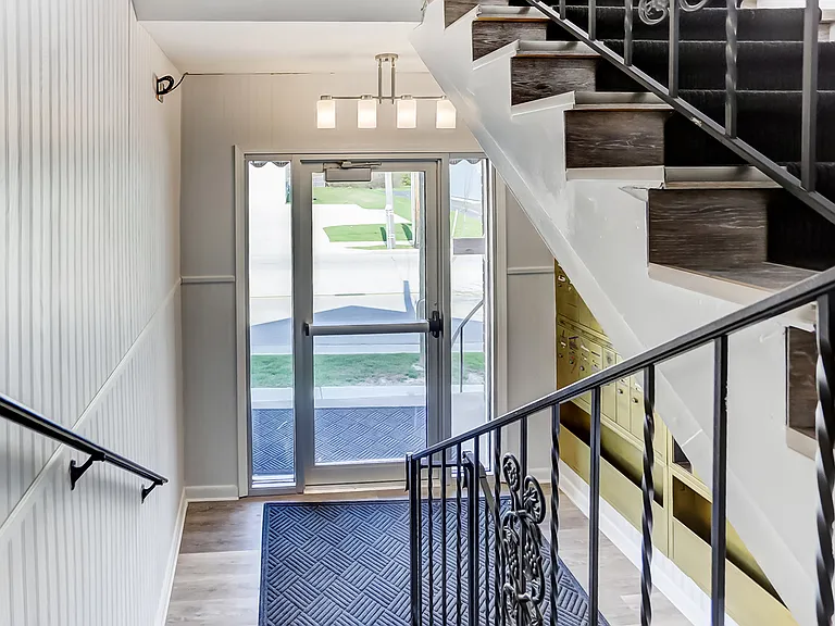 1212 Bellefontaine Avenue - 29 — Photo 14