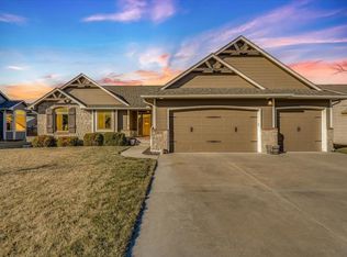 4150 N Lake Ridge Ct, Wichita, KS 67205