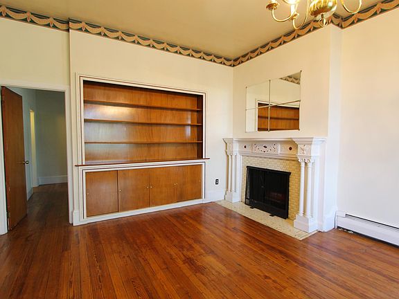 5th image of 119 E Johnson St APT 1E
