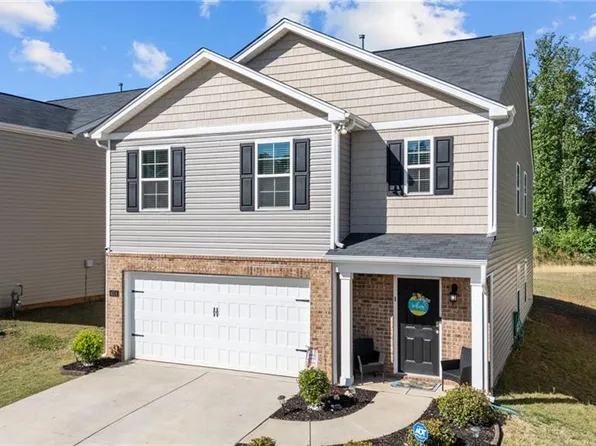 4574 Heatherly Rd, Winston Salem, NC 27105