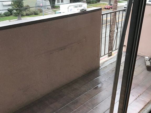 4th image of 6041 Whitsett Ave APT 301