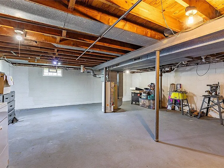 138 Clark Ave — Photo 27