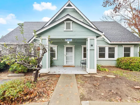 5723 Ivy Town Ln, Carmichael, CA 95608