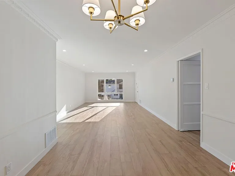 1252 N Crescent Heights Blvd #2 — Photo 1