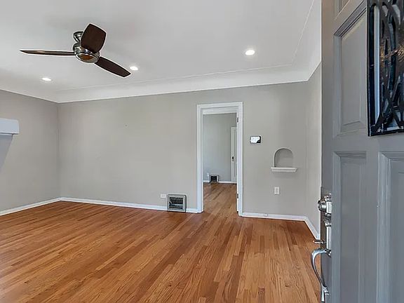3rd image of 3708 Ames St
