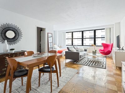 225 E 57th St, New York, NY, 10022
