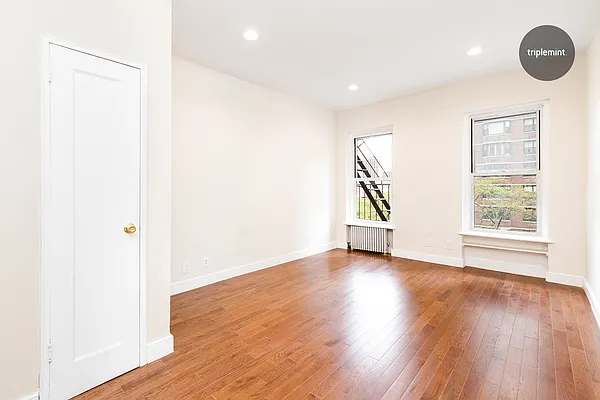 Rented by Triplemint | media 14