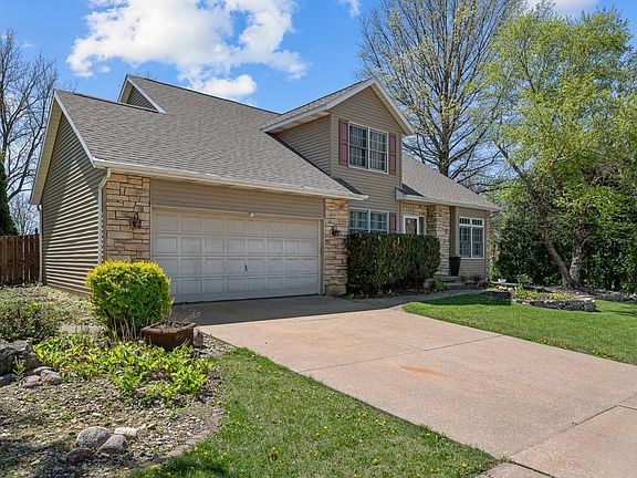2nd image of 3509 Fawn Ln