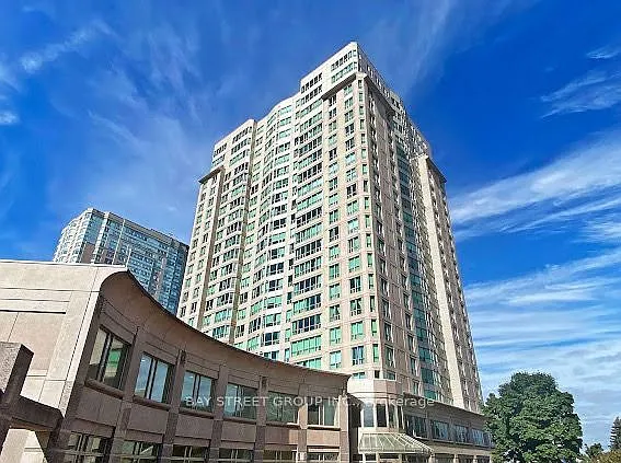 18 Lee Centre Dr #510