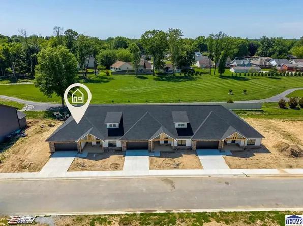 1765 Bear Creek Ln, Terre Haute, IN 47803