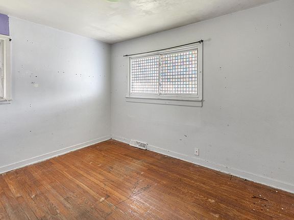 5th image of 4846 Beech Ave
