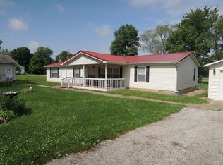 1493 Woburn Rd, Greenville, IL 62246