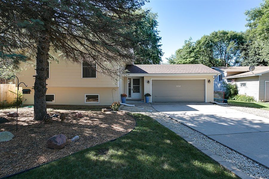 1st image of 2218 Matterhorn Ln