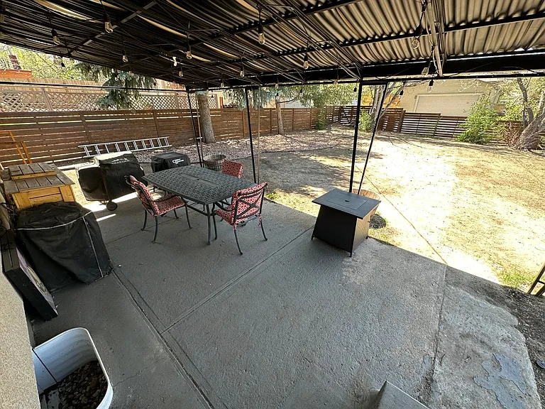 1314 McArthur Ave — Photo 13