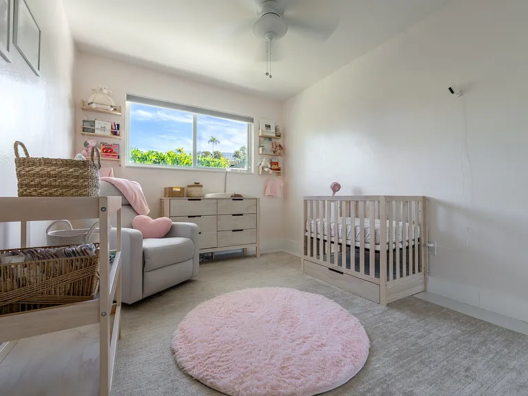Bedroom 2 - Option to setup as nursery