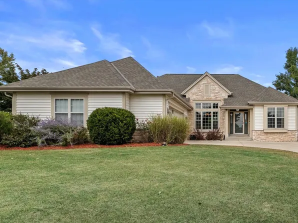 614 Stoecker Farm AVENUE, Mukwonago, WI 53149