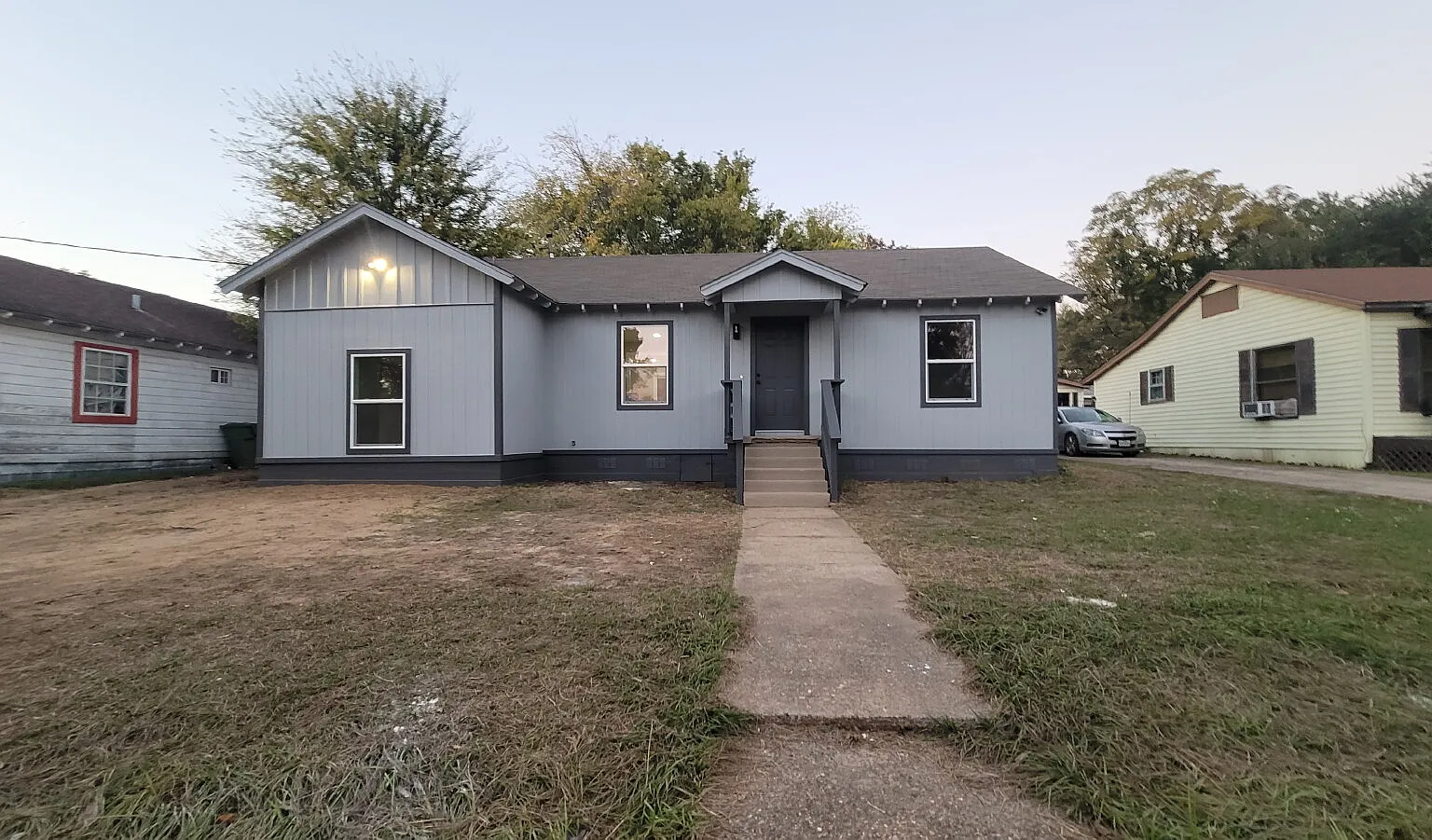 3 bed, 1.0 bath, $1,325 — Photo 1