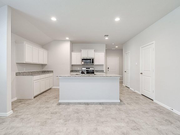 2nd image of 5904 Piedrosa Ct