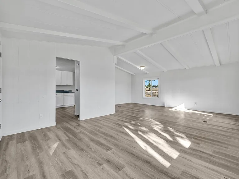 22450 Norris Ln — Photo 36