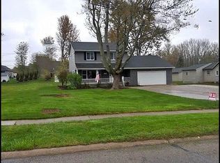 1512 Clinton Ave, Saint Clair, MI