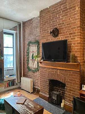 Rented by Sandra Greer Real Estate | media 14